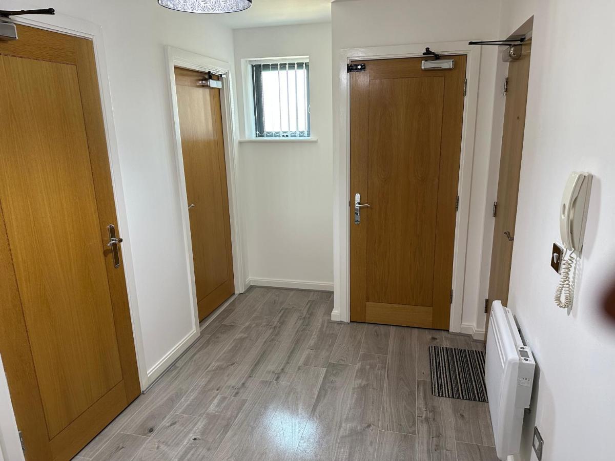 2 Bed Modern Apartment Swansea Exterior foto